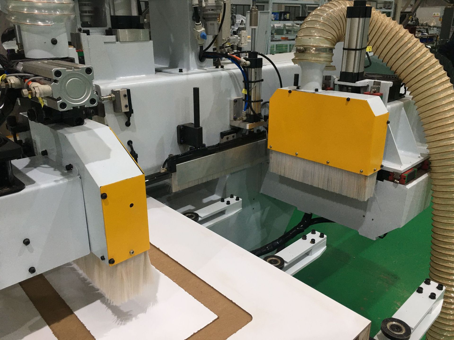 CNC数控木工机械 木门衣橱柜门加工中心