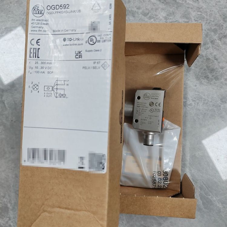 激光测距传感器 OGD592 带标准M18螺纹和PMD技术