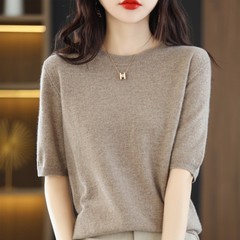 春と秋の丸首の五分袖のニットの女性の薄い金のゆったりした短いタイプの底のシャツの半袖のニットの中で袖のプルオーバーのセーター