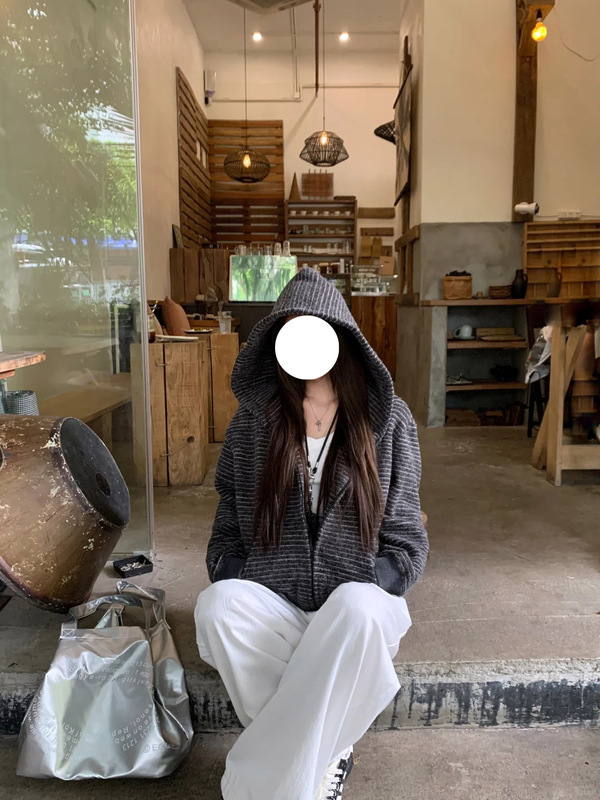 韩系复古深灰条纹设计感连帽卫衣女2025秋季休闲百搭开衫情侣外套|undefined
