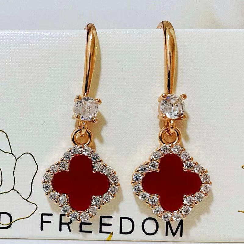 1 Pair Casual Simple Style Four Leaf Clover Plating Inlay Copper Artificial Gemstones Zircon Drop Earrings display picture 1