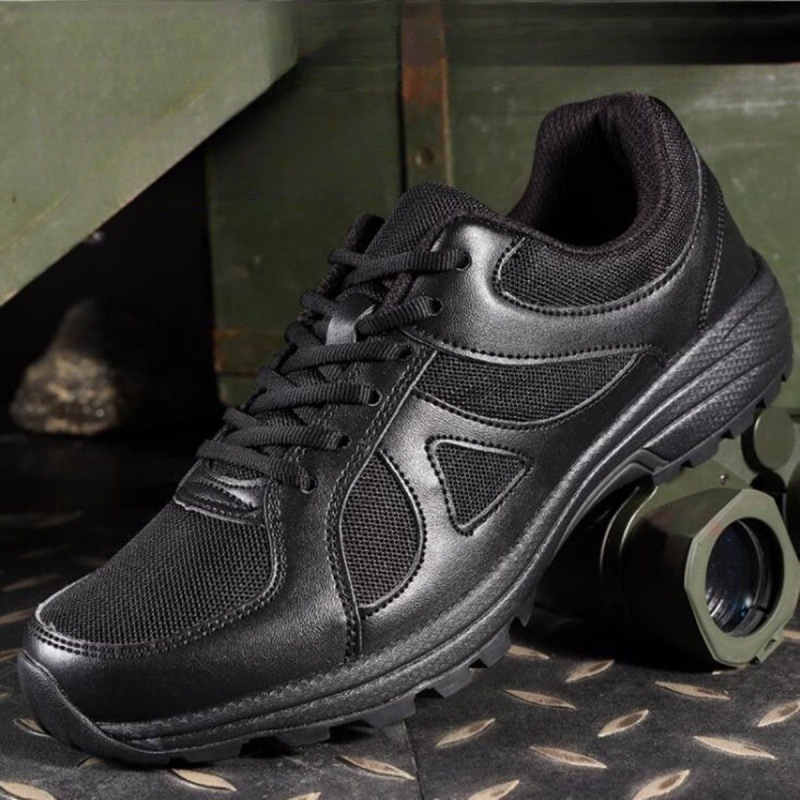 New Training Shoes for Men, Black Wear-Resistant Running Shoes, Summer Mesh Fire Training Shoes, Construction Site Physical Training Military Training Security Shoes New Training Shoes for Men, Black Wear-Resistant Running Shoes, Summer Mesh Fire Training Shoes, Construction Site Physical Training Military Training Security Shoes