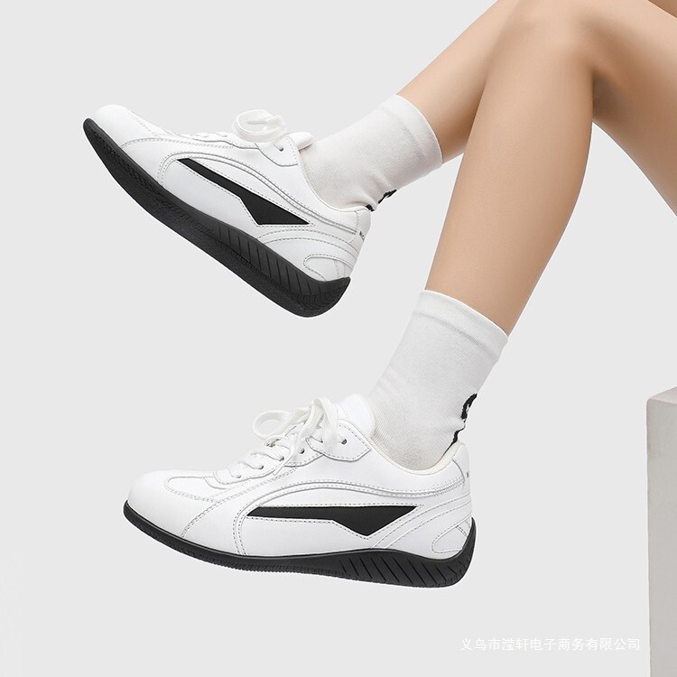 Star's Same Style Moral Training Shoes for Women 2025 New Outdoor Casual Sports Shoes Summer Breathable and Comfortable Couple Tennis Shoes