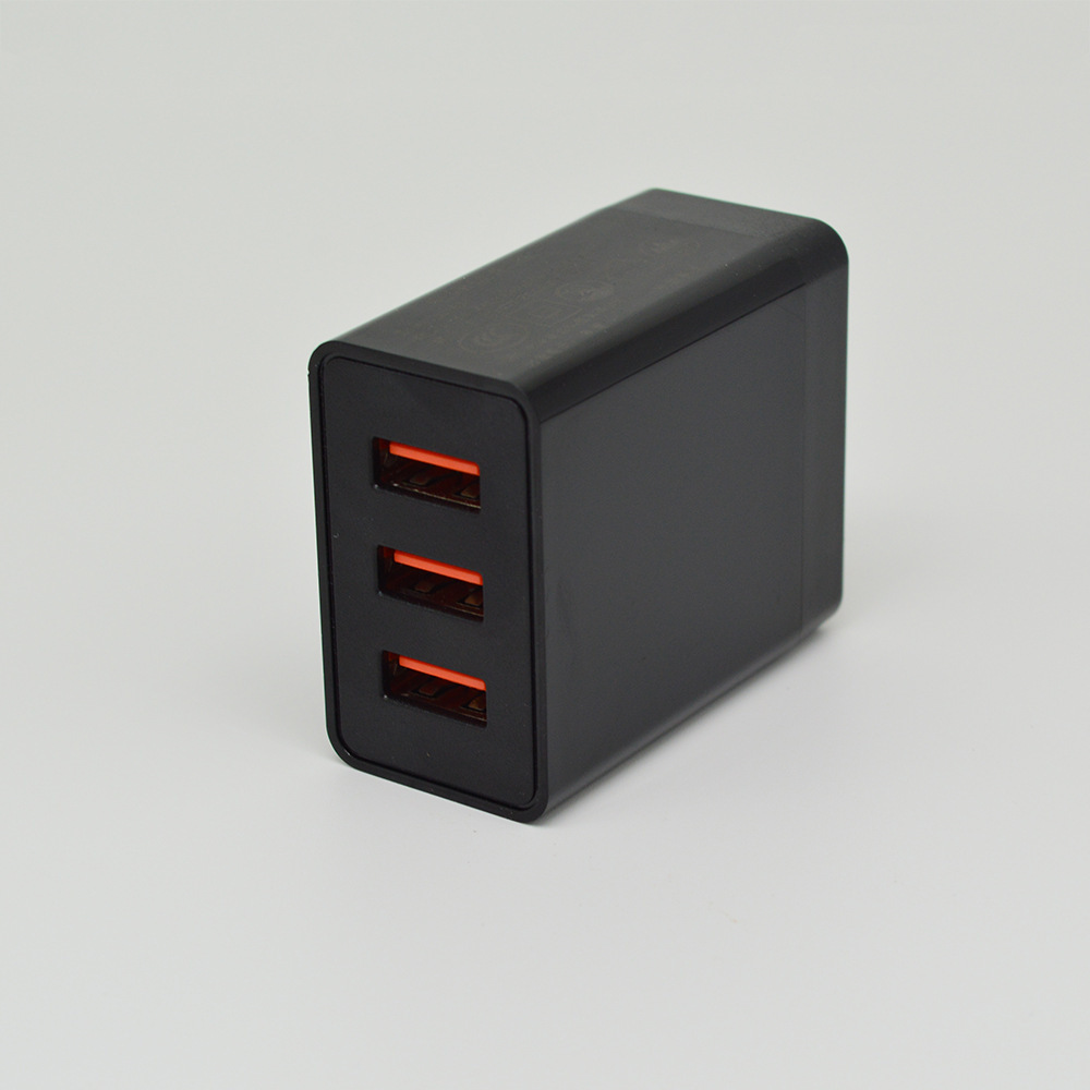 2.4A three-port [3C certification] Black