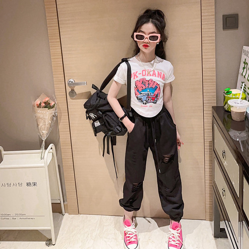 Girls' shirt, fashionable and stylish summer wear  new style hot girl big kid women's short-sleeved top internet celebrity street T-shirt 