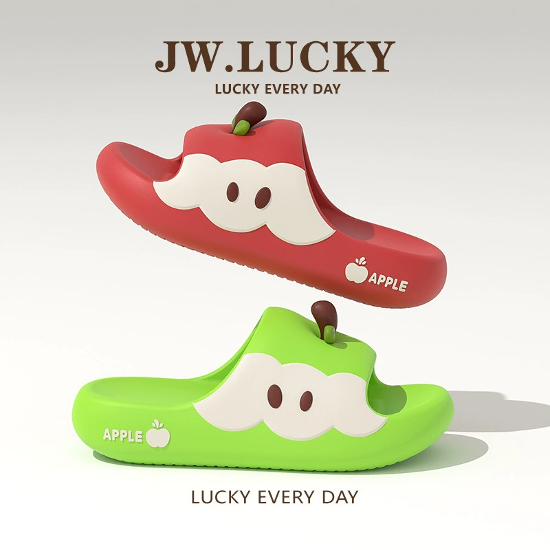 Яблочные тапочки женские летние 2025 новые продукты ins персонализированный мультфильм милый дом уютная пара толстоножка общежития