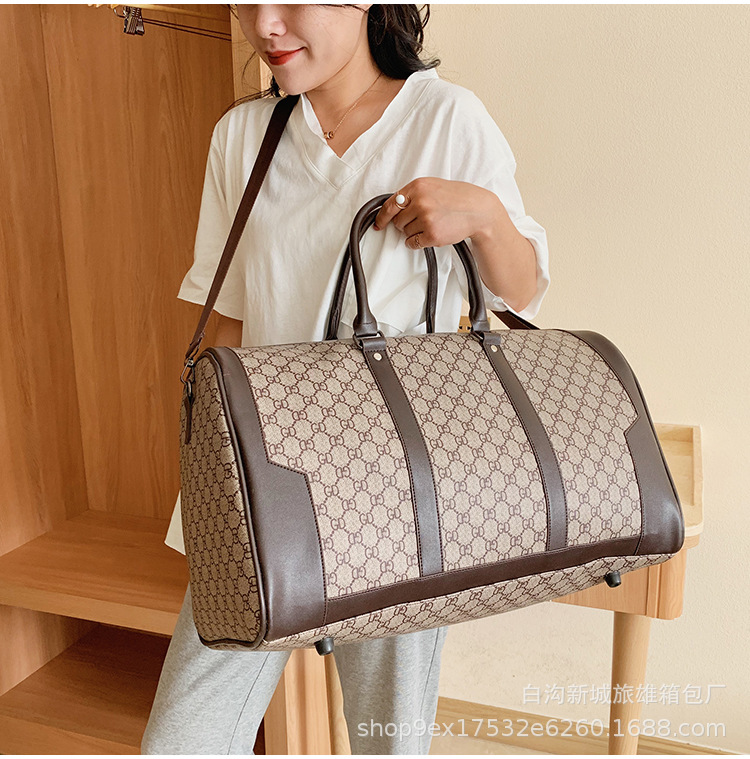 Bolsa de viaje de gran capacidad transfronteriza, bolsa de gimnasio clásica portátil, bolsa de equipaje, bolsa de almacenamiento impermeable, Mickey, venta al por mayor, novedad de 2024