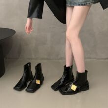 小众平底小短靴子切尔西靴女2024新款设计感韩系炸街小裸靴马丁靴