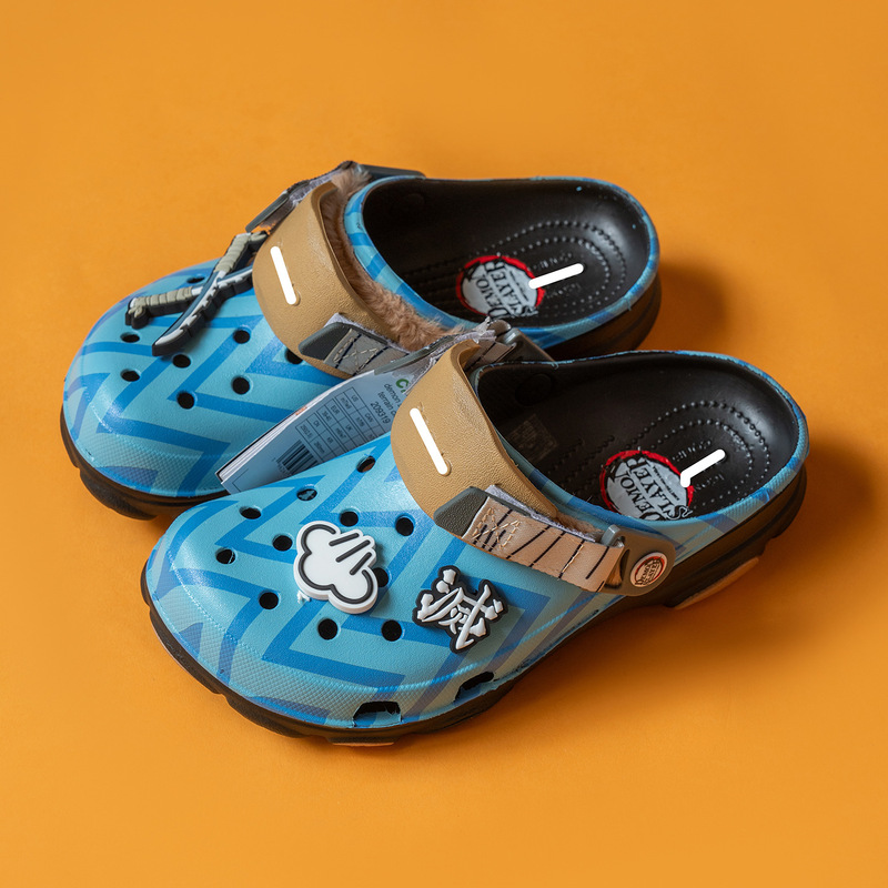 Cross Gundam Tengen Zenitsu Collaboration Clogs for Men, Breathable Outdoor Sandals for Couples, Super Soft Beach Shoes for Women Cross Gundam Tengen Zenitsu Collaboration Clogs for Men, Breathable Outdoor Sandals for Couples, Super Soft Beach Shoes for Women