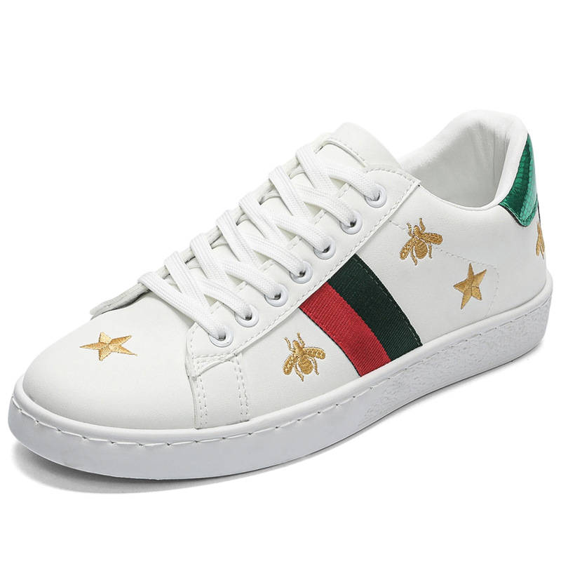 Sneakers casual da uomo bianche con ricamo ape e strisce_voghion.com