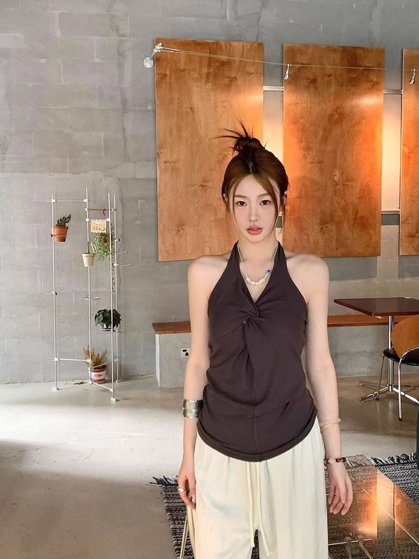 Pure Desire ツイスト V ネック美しいバックホルターベスト女性の夏スリムフィットノースリーブアウターデザインショートボトムトップ|undefined