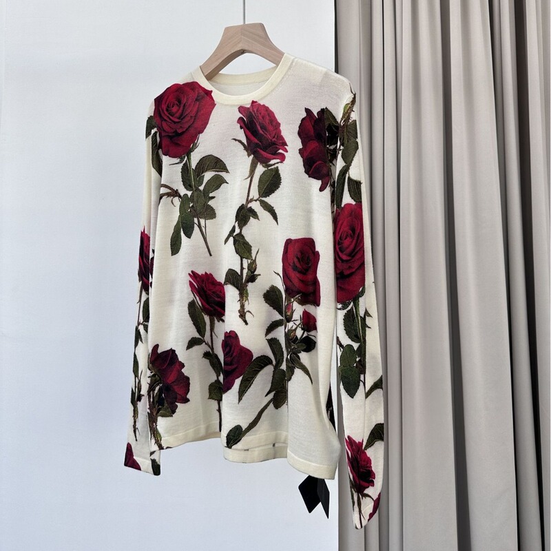 23 autumn and winter New round neck worsted mernu wool rose printed loose knitted long sleeve undershirt for women