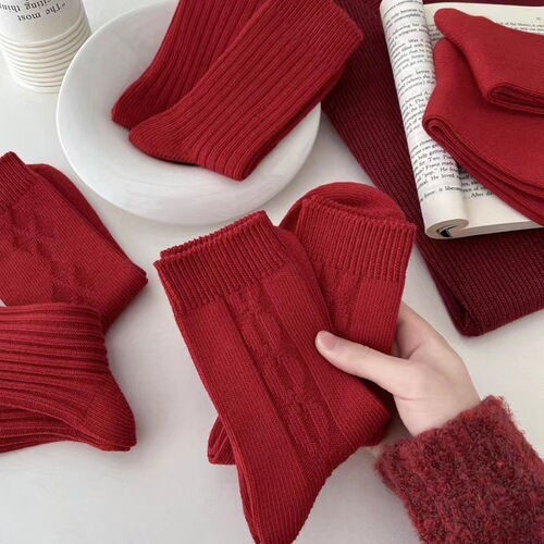 Big red socks women's mid-calf solid color cotton socks autumn and winter Year of the Dragon and animal year wedding couple New Year's warm socks
