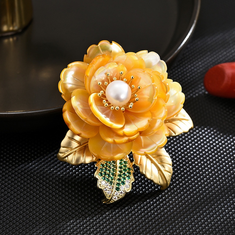 High-end Luxury Natural Shell White Peony Freshwater Pearl Rich Camellia Flower Brooch Women's Accessories_voghion.com