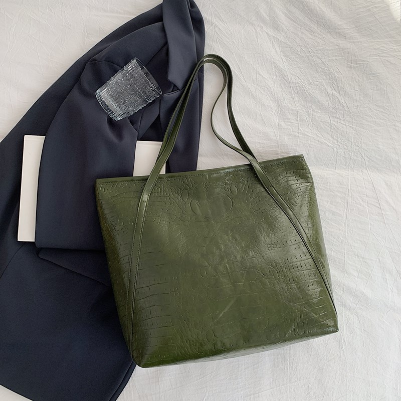 2024 bolso retro de mujer nueva gran capacidad cocodrilo estampado bolso de hombro de viaje de alta calidad