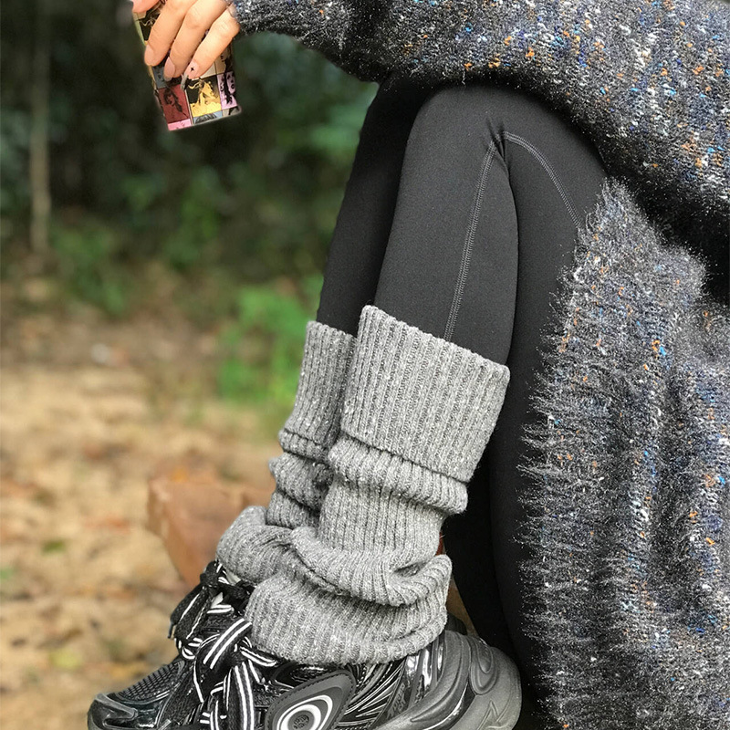 Wool socks women's winter New knitted pile socks South Korea Dongdaemun same warm colored yarn knitted leg cover