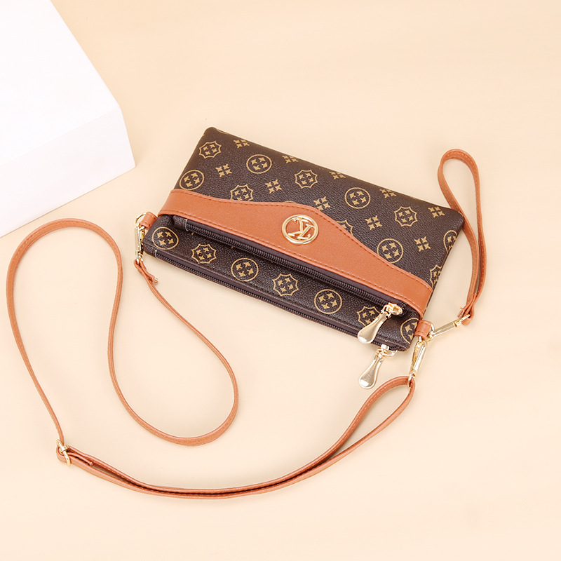 Middle aged mother's women 2024 new fashionable and atmospheric shoulder versatile crossbody bag for women's_voghion.com