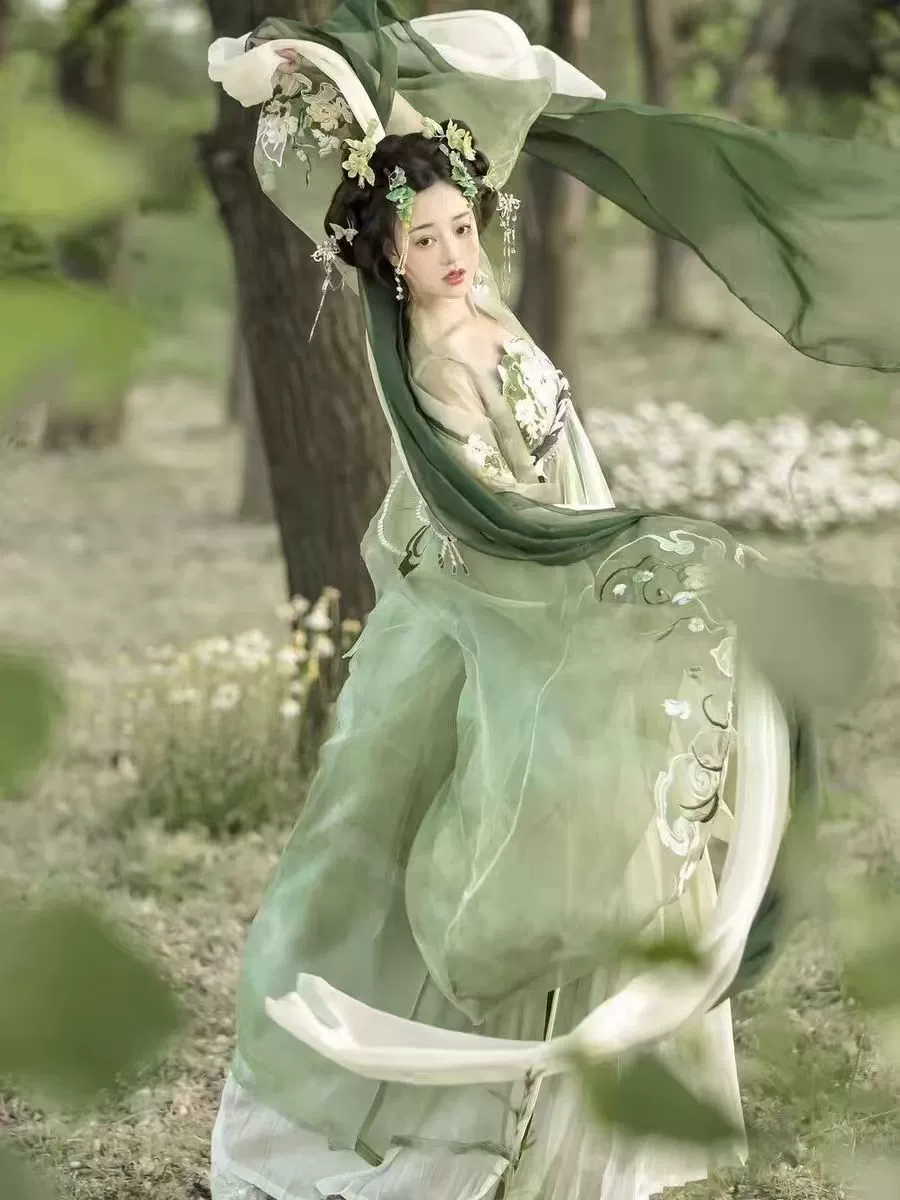 Осенний новый [Qingyao] Оригинальный Hanfu Тяжелая вышивка юки с большими рукавами