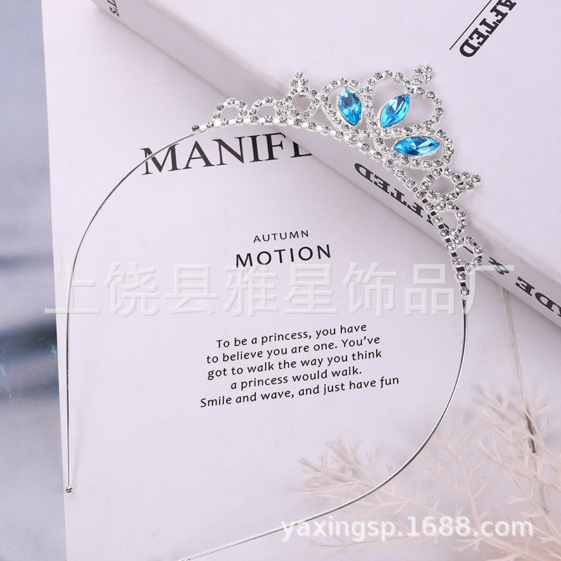 La princesa Elsa corona