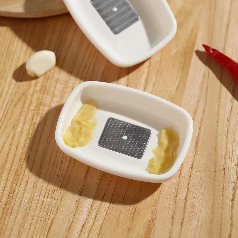 家庭用手動式食品粉砕器、生姜・ニンニク用粉砕ボックス、生姜・ニンニク用粉砕器、ニンニク潰し器、ニンニク粉砕器、ニンニク潰し器|undefined