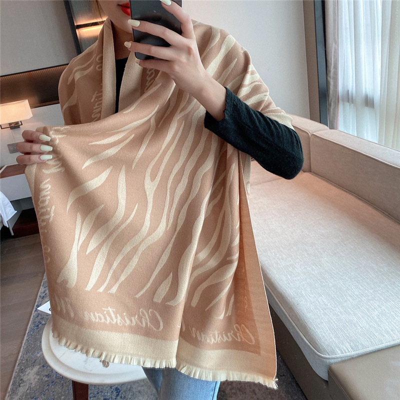 Double-sided demi-season long keep warm scarf
