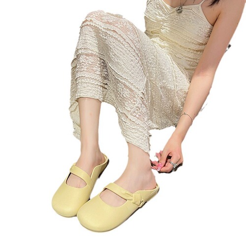 Baotou Gentle Half Slippers for Women 2024 New Summer Outerwear High-End Single Shoes with Flower Patterns, Elegant and Versatile Flat Sandals