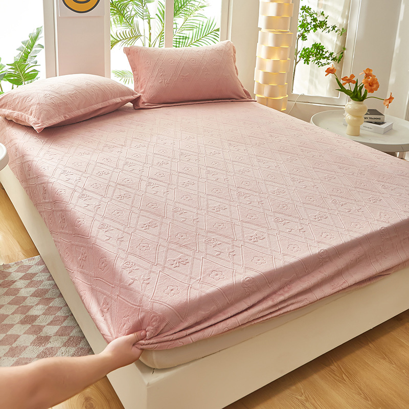 2024 nuevo estilo de terciopelo de leche de terciopelo tallado de color sólido, funda de colchón de funda de colchón