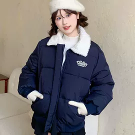 女式T恤;连衣裙;女式卫衣