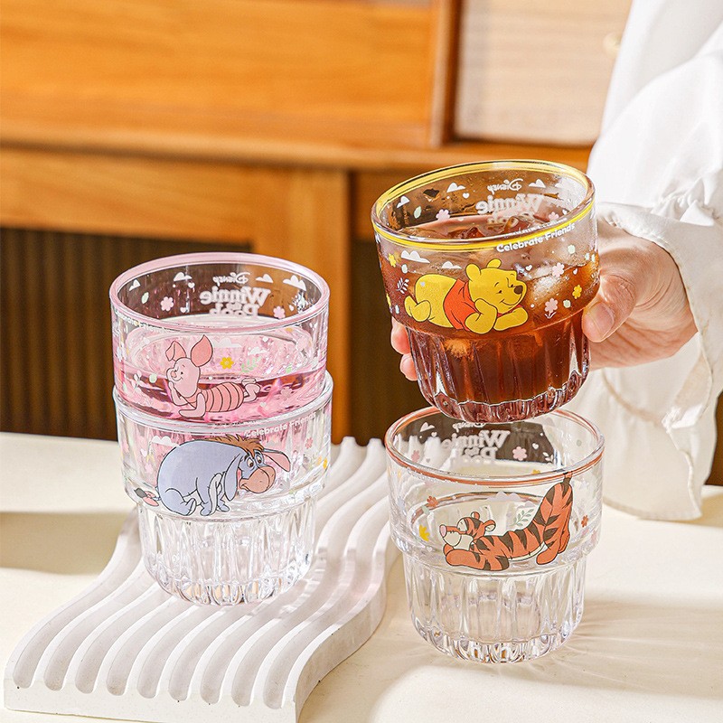 Disney Pooh Stars Club Taza de vidrio Taza de agua de dibujos animados Taza de agua para el hogar femenina de alto valor Taza de agua para el día del niño