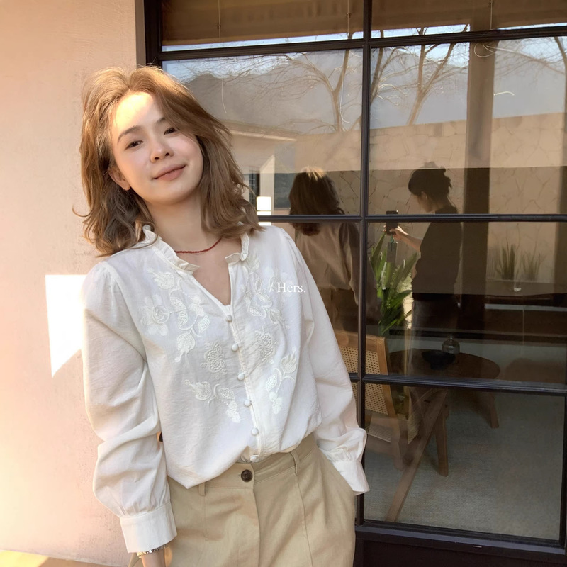 Hers One Sweet Spoonful New Sweet Style Retro Design Heavy Jacquard Versatile Ruffled V-Neck Long-Sleeve Top Hers One Sweet Spoonful New Sweet Style Retro Design Heavy Jacquard Versatile Ruffled V-Neck Long-Sleeve Top