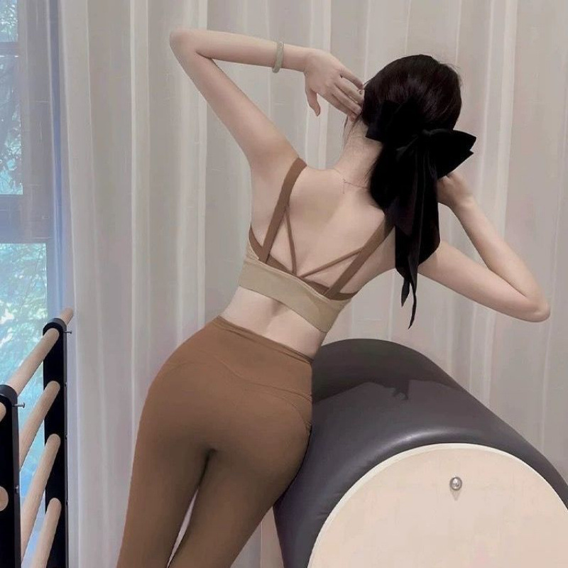 ピラティスヨガ服スーツ女性のための 2025 新しいハイエンド夏高価値フィットネス服ベストスポーツトップス|undefined