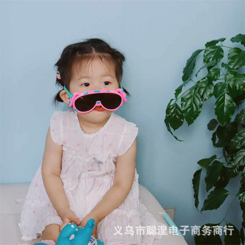 Children's cartoon sunglasses