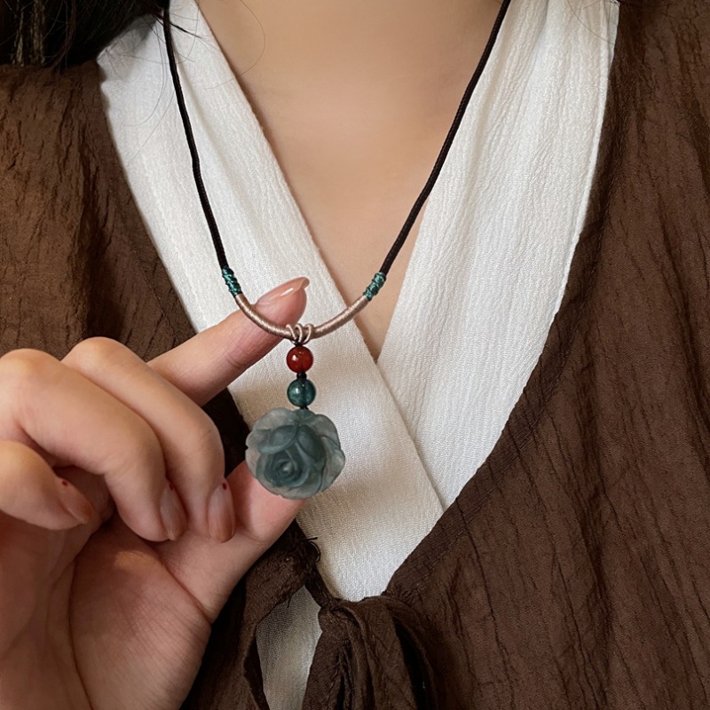 2305057 (1) 国潮花朵吊坠项链女新中式编织绳子锁骨