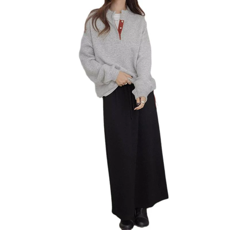 Winter colored knitted sweater, french style, drawstring