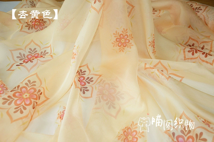 Оригинальная печать Дуньхуана Silk Chiffon Tangfeng Tuan Flower Bailuyhan ткань для одежды, меховая ткань