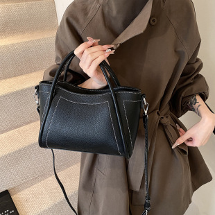Capacious polyurethane one-shoulder bag, shoulder bag, high-quality style
