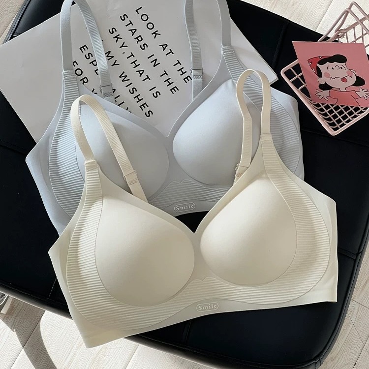 Levante la ropa interior, las mujeres se reúnen, los senos pequeños muestran un gran verano, un soporte suave, un soporte superior sin costuras, un pecho, un sujetador anti-flacidez