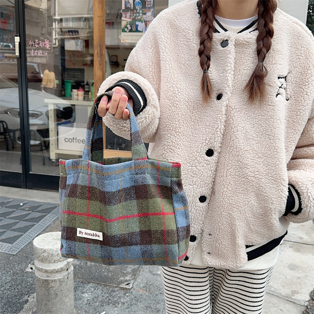 311021 Simple ins retro style woolen multi-color handbag for women, 2023 new checkered autumn and winter women's bag undefined