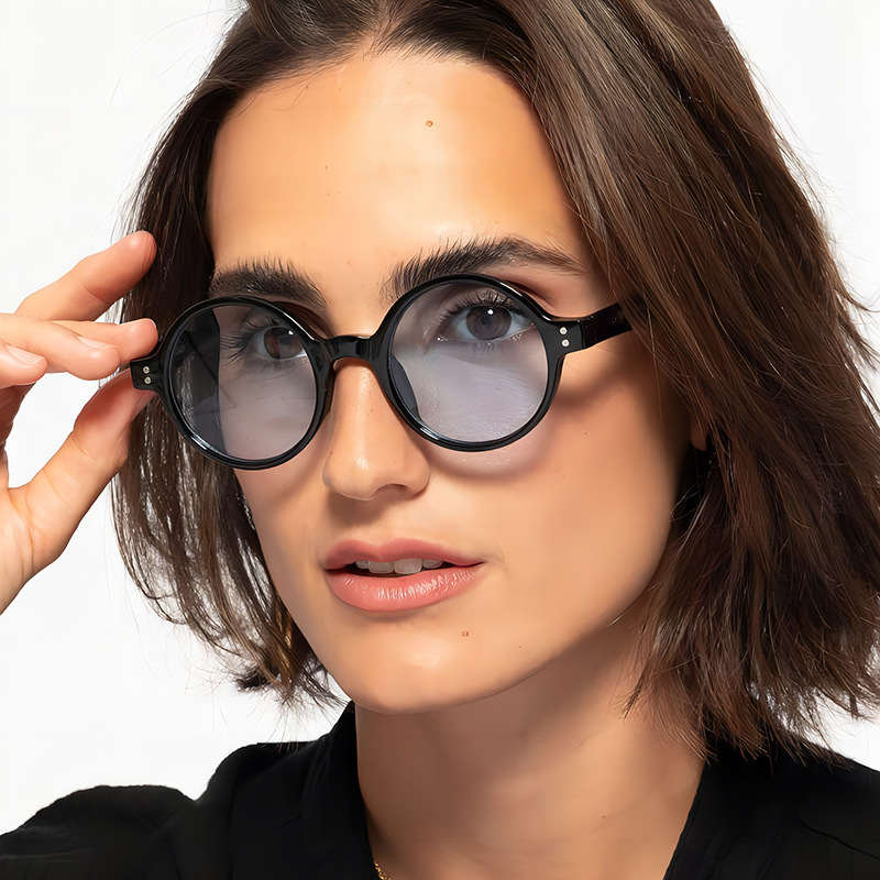 Gafas de sol con clavos de arroz con montura redonda retro de nueva moda para hombres y mujeres Gafas de sol anti-ultravioleta de lujo ligero europeas y americanas Sunglasses