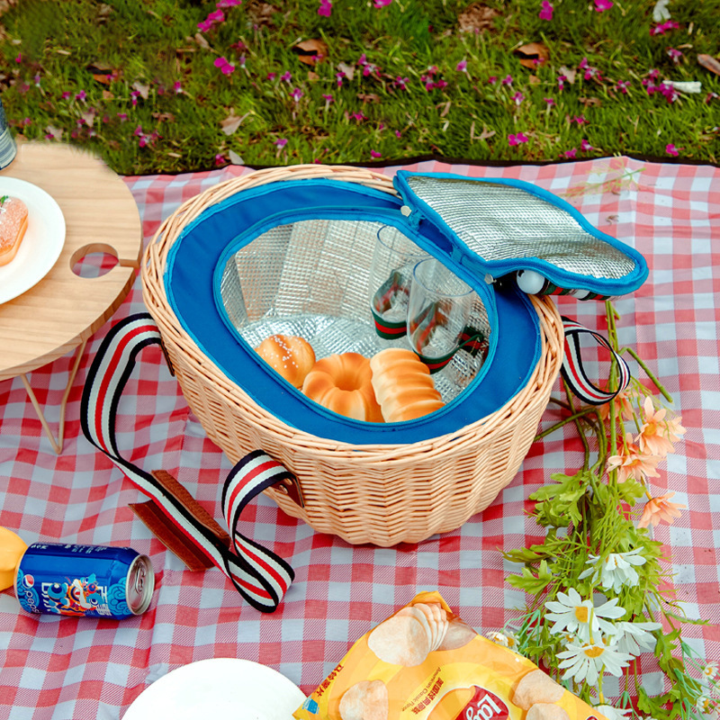 Cesta de picnic japonesa transfronteriza personalizada con tapa, caja de picnic de ratán pastoral, red neta, canasta de picnic portátil para acampar al aire libre