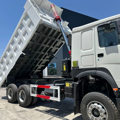 Yük maşınları truck for sand and gravel