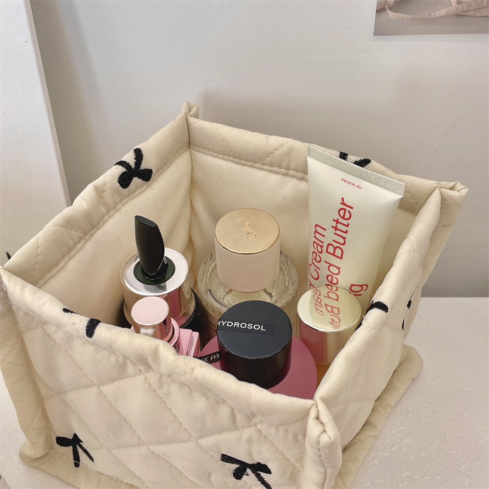 124g Weight Storage Basket Storage & Cleaning 1 Piece Quantity Polyester Material Cherry Pattern Cute Style Cute Cherry Polyester Storage Basket 3