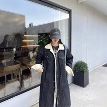 2025早春烟灰色羊羔毛拼接牛仔外套冬季复古加厚毛绒中长款大衣女