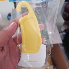 耐高温シリカゲルスクレーパーの鍋の底をきれいにして、食器を洗って、鍋にくっつかないで、油汚れを洗って、鍋の神器を洗います。