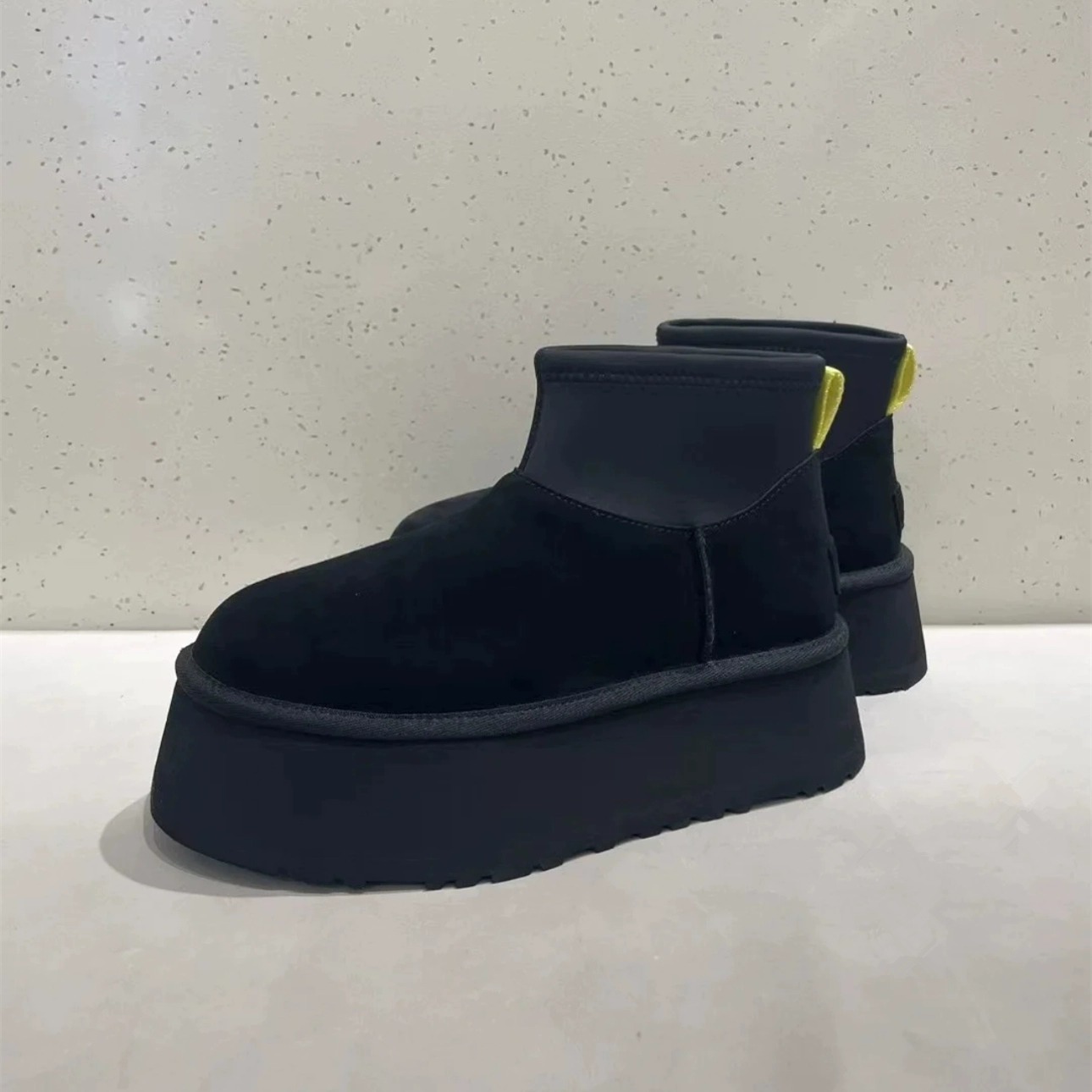 ShoeGlobe 2024 Nieuwe Mini Dip voor dames, winter dikke zool, hoogteverhogende schapenvacht, sneeuwschoen met fleecevoering, verdikte katoenen schoenen_voghion.com