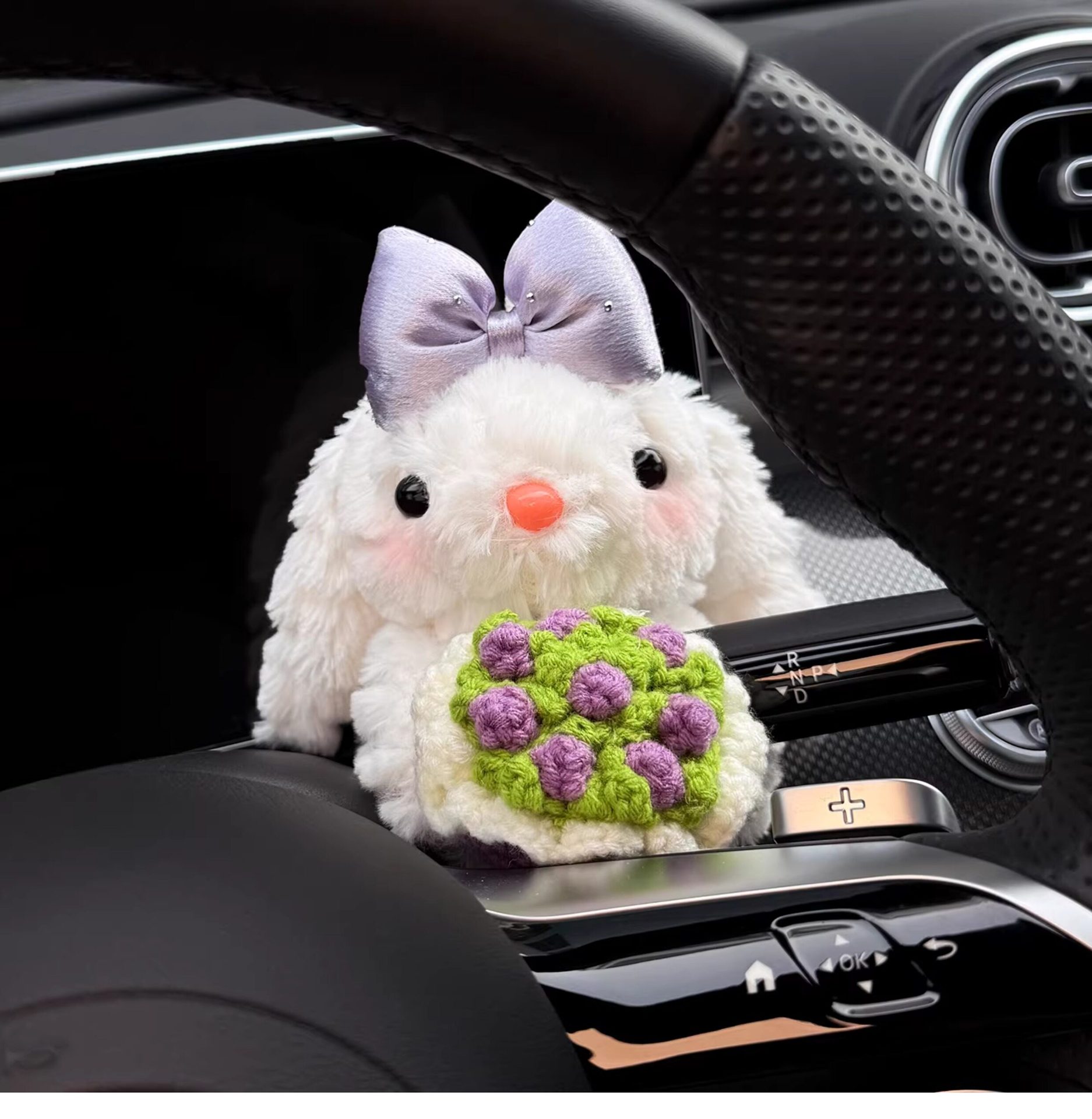 Cute Rabbit Car Dashboard Doll Interior Wiper Turn Signal Decoration High-End Ornament 2026 New Model