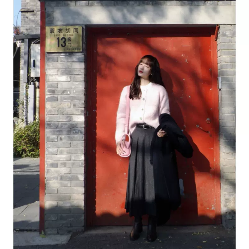 半裙羊毛混纺灰色百褶裙女2025秋冬新款高腰休闲宽松通勤半身长裙