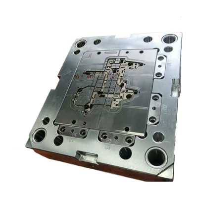 Injection Molding Processing, Avtomobil hissələri qəlibləri