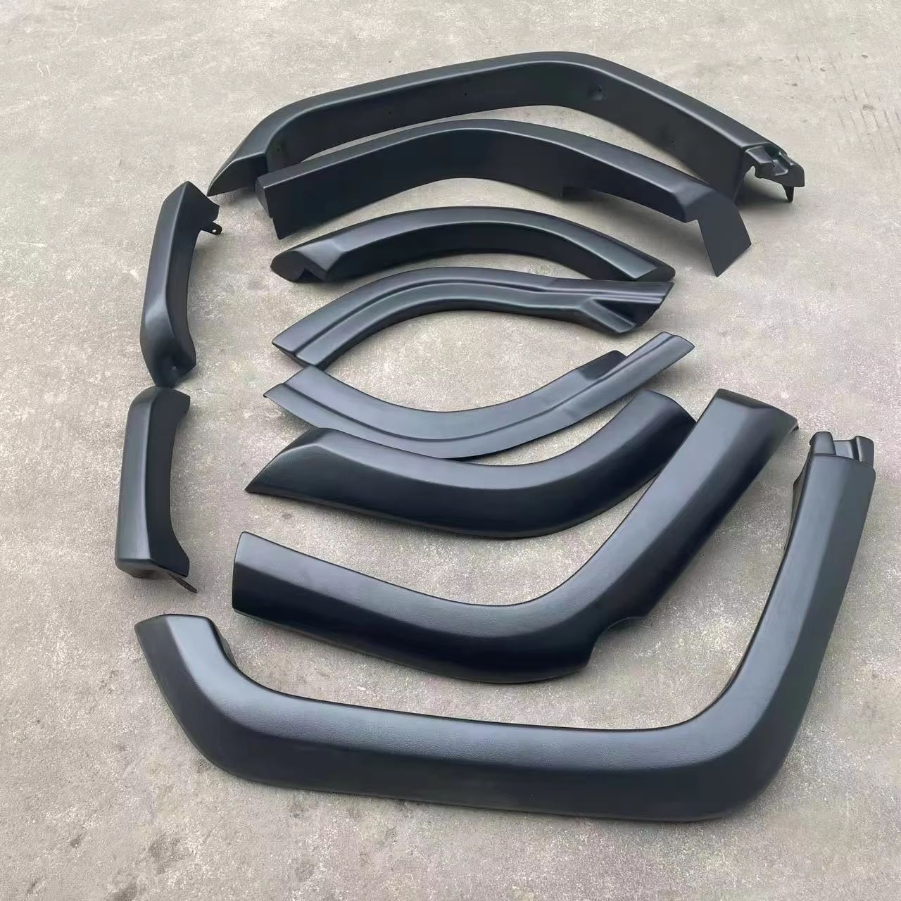 Suitable for Toyota Land Cruiser LC76/FJ76 four-door SUV, off-road widened protective fender flares