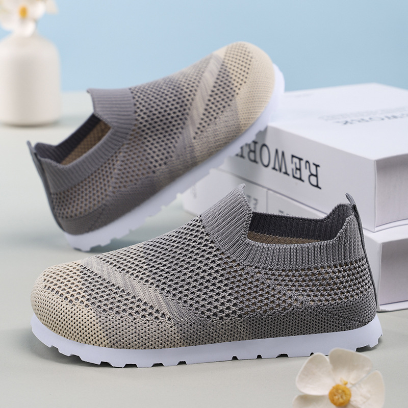 Zapatos deportivos infantiles de primavera 2026 zapatos de correr para niños y niñas zapatos de malla de tela única zapatos transpirables zapatos infantiles de 1 - 6 años